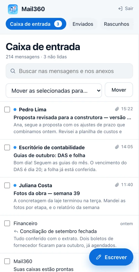 O webmail do Mail360 no celular: a caixa de entrada com as mensagens e o botão de escrever.